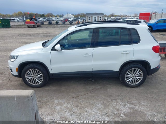 2016 Volkswagen Tiguan Comfort/high/r-line/sp Ed მანქანა იყიდება აუქციონზე, vin: WVGJV7AX1GW575463, აუქციონის ნომერი: 12606847
