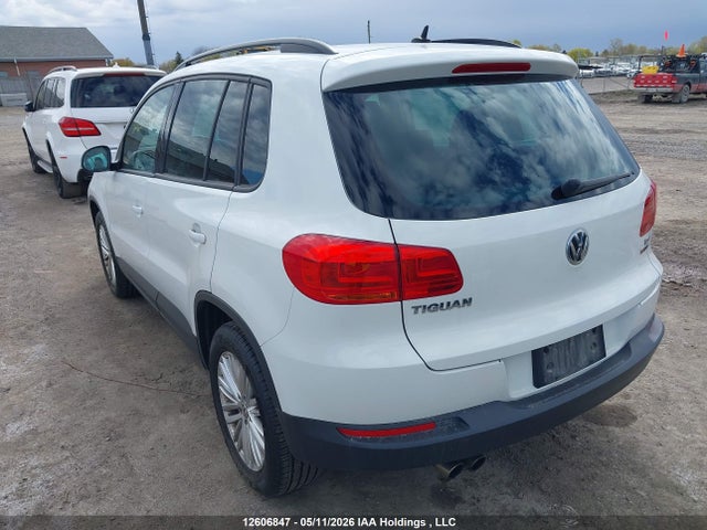 2016 Volkswagen Tiguan Comfort/high/r-line/sp Ed მანქანა იყიდება აუქციონზე, vin: WVGJV7AX1GW575463, აუქციონის ნომერი: 12606847