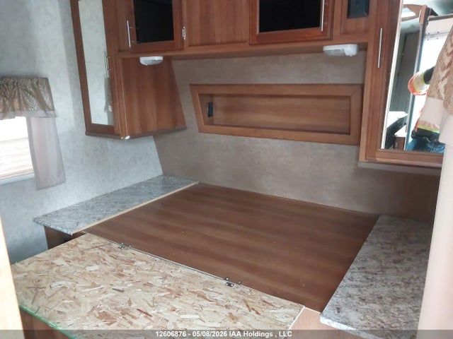 12606876 :رقم المزاد ، 5ZT2TRSBOGB510252 vin ، 2016 Forest River Tracer مزاد بيع