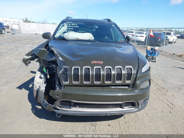 1C4PJMCS5GW290310 Jeep Cherokee Latitude