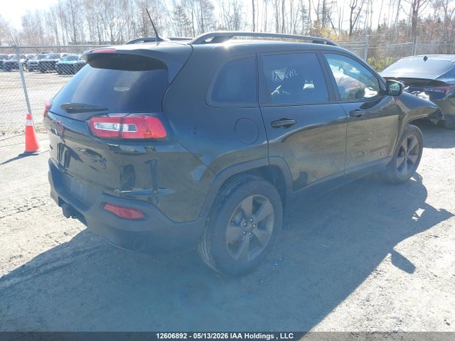 1C4PJMCS5GW290310 Jeep Cherokee Latitude