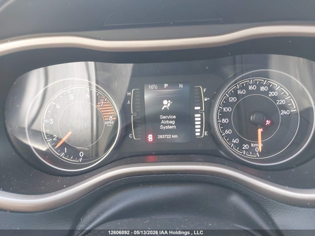 1C4PJMCS5GW290310 Jeep Cherokee Latitude