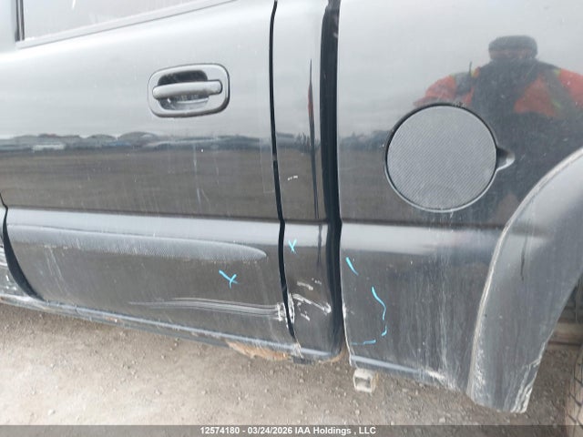 12574180 :رقم المزاد ، 2GTEK63N561324259 vin ، 2006 Gmc Sierra 1500 Denali مزاد بيع