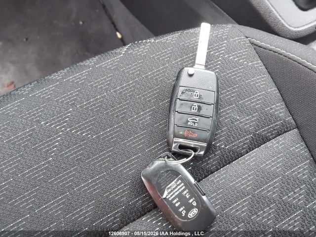 3KPA25AB7KE171253 KIA Rio Lx/lx+