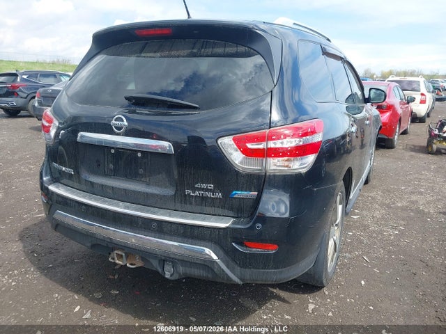 5N1CR2MM1EC677541 Nissan Pathfinder Hybrid Platinum Premium/sv