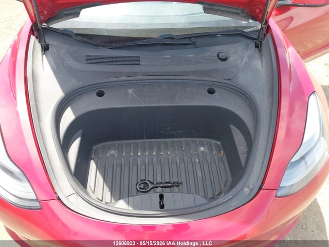 12606923 :رقم المزاد ، 5YJ3E1EA2MF918961 vin ، 2021 Tesla Model 3 مزاد بيع