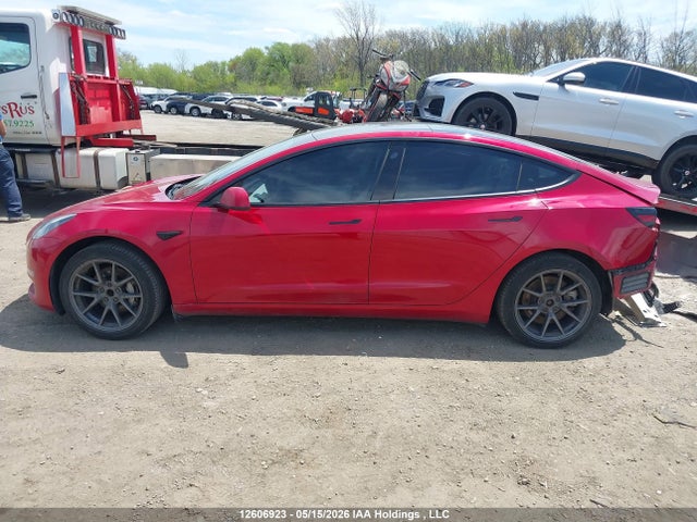 12606923 :رقم المزاد ، 5YJ3E1EA2MF918961 vin ، 2021 Tesla Model 3 مزاد بيع