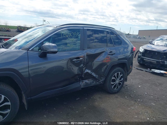 12606932 :رقم المزاد ، 2T3R1RFV1KC043760 vin ، 2019 Toyota Rav4 Xle مزاد بيع