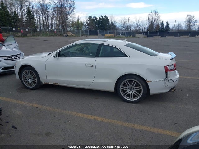 2012 Audi A5 Premium Plus მანქანა იყიდება აუქციონზე, vin: WAULFBFR9CA013564, აუქციონის ნომერი: 12606947