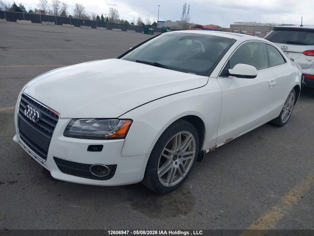 2012 Audi A5 Premium Plus მანქანა იყიდება აუქციონზე, vin: WAULFBFR9CA013564, აუქციონის ნომერი: 12606947