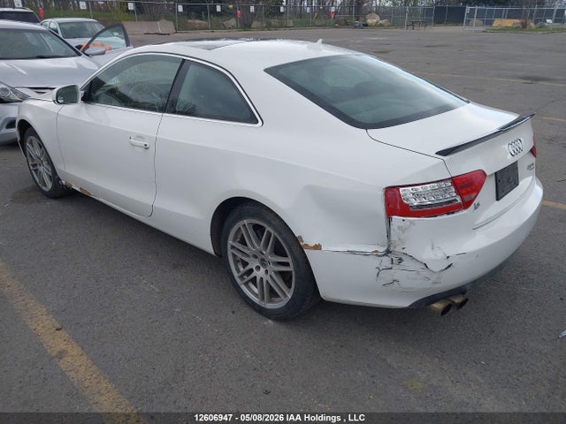 2012 Audi A5 Premium Plus მანქანა იყიდება აუქციონზე, vin: WAULFBFR9CA013564, აუქციონის ნომერი: 12606947