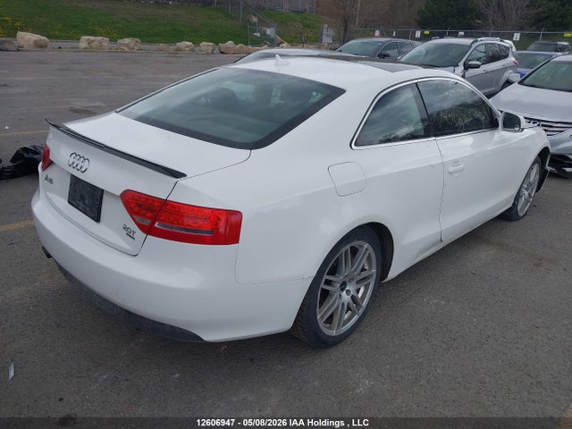 2012 Audi A5 Premium Plus მანქანა იყიდება აუქციონზე, vin: WAULFBFR9CA013564, აუქციონის ნომერი: 12606947