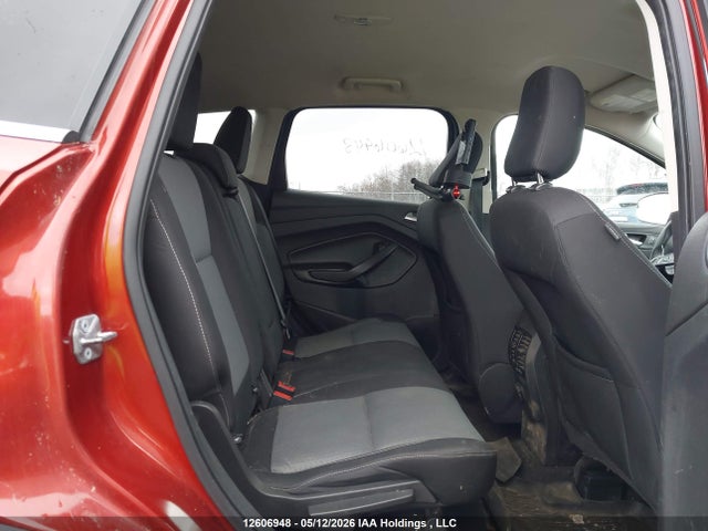 1FMCU9GD6KUA22008 Ford ESCAPE SE