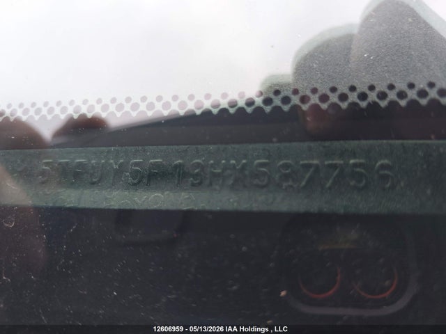 5TFUY5F13HX587756 Toyota Tundra Sr5 Plus 5.7l V8