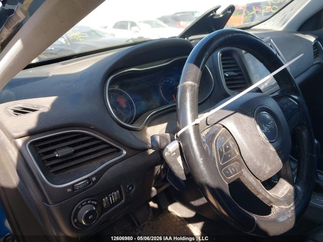 12606980 :رقم المزاد ، 1C4PJMBX3LD558239 vin ، 2020 Jeep Cherokee Trailhawk مزاد بيع