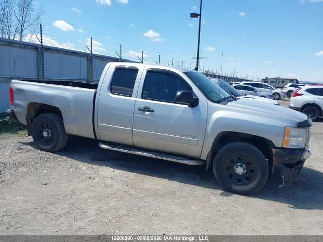 2011 Chevrolet Silverado 1500 მანქანა იყიდება აუქციონზე, vin: 1GCRCREA6BZ152531, აუქციონის ნომერი: 12606990