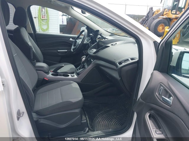 Продажа на аукционе авто 2014 Ford Escape Se, vin: 1FMCU9G9XEUC39397, номер лота: 12607014