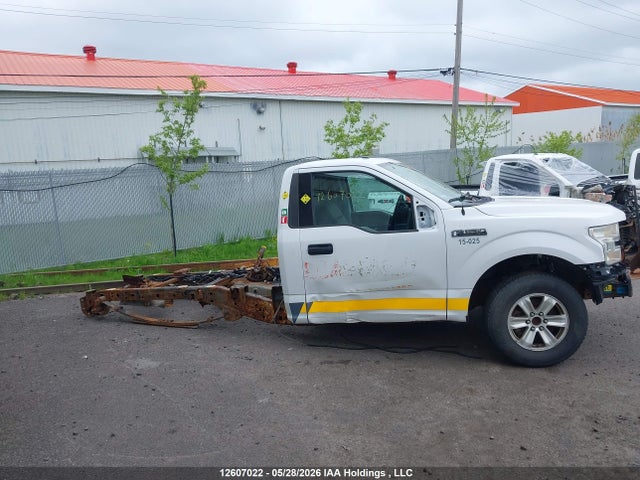 12607022 :رقم المزاد ، 1FTMF1C89FKD72473 vin ، 2015 Ford F150 مزاد بيع