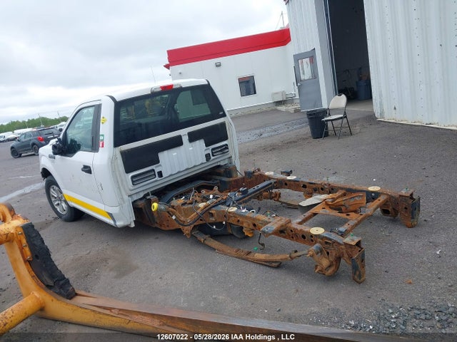 12607022 :رقم المزاد ، 1FTMF1C89FKD72473 vin ، 2015 Ford F150 مزاد بيع
