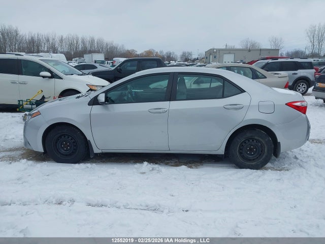 12552019 :رقم المزاد ، 2T1BURHE3FC240515 vin ، 2015 Toyota Corolla Le مزاد بيع