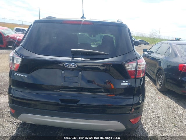 Продаж на аукціоні авто 2018 Ford Escape Se, vin: 1FMCU9GD8JUC95515, номер лоту: 12607039