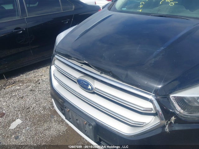 Продаж на аукціоні авто 2018 Ford Escape Se, vin: 1FMCU9GD8JUC95515, номер лоту: 12607039