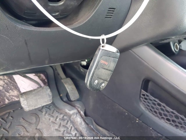 Продажа на аукционе авто 2014 Dodge Journey Sxt, vin: 3C4PDCCB6ET205902, номер лота: 12607040