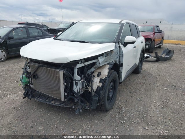 JN8BT3AB1RW442320 Nissan ROGUE S