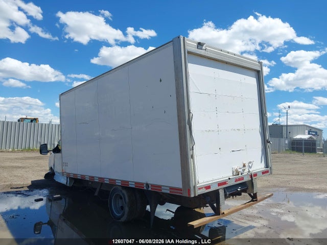 2016 Chevrolet Express G4500 მანქანა იყიდება აუქციონზე, vin: 1GB6GVCG1G1134293, აუქციონის ნომერი: 12607047
