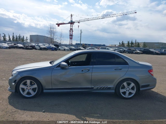 2011 Mercedes-benz C 300 4matic მანქანა იყიდება აუქციონზე, vin: WDDGF8BB7BF575938, აუქციონის ნომერი: 12607077