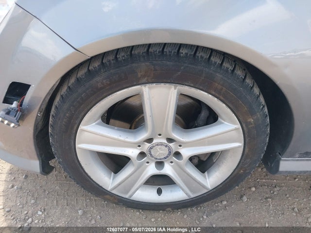 2011 Mercedes-benz C 300 4matic მანქანა იყიდება აუქციონზე, vin: WDDGF8BB7BF575938, აუქციონის ნომერი: 12607077