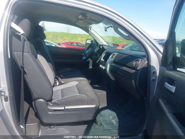 5TFNY5F11EX151083 Toyota Tundra Sr