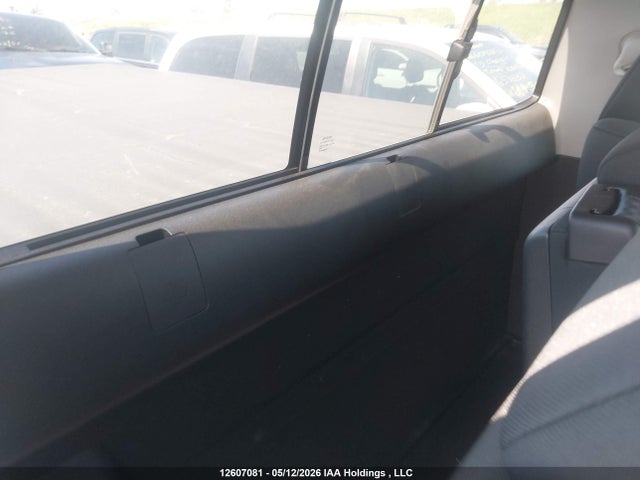 5TFNY5F11EX151083 Toyota Tundra Sr