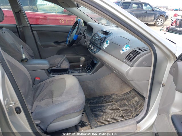 12607102 :رقم المزاد ، 4T1BE32K95U066374 vin ، 2005 Toyota Camry Le/se/std/xle مزاد بيع