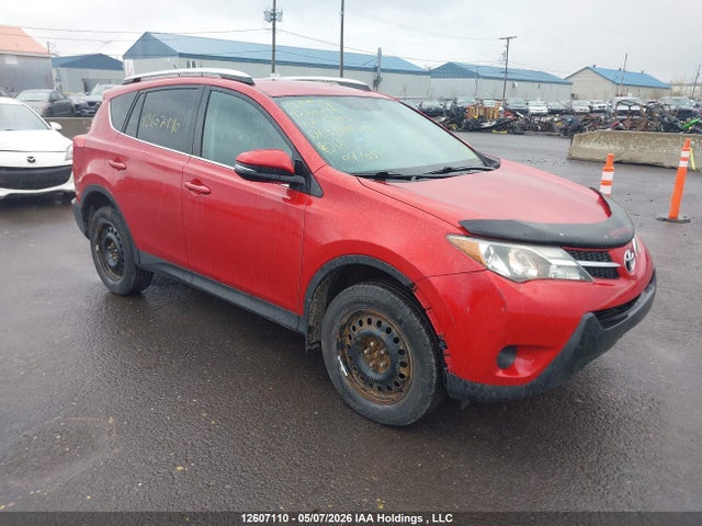 2T3ZFREV7FW205950 Toyota RAV4 LE