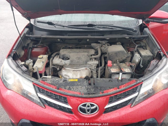 2T3ZFREV7FW205950 Toyota RAV4 LE