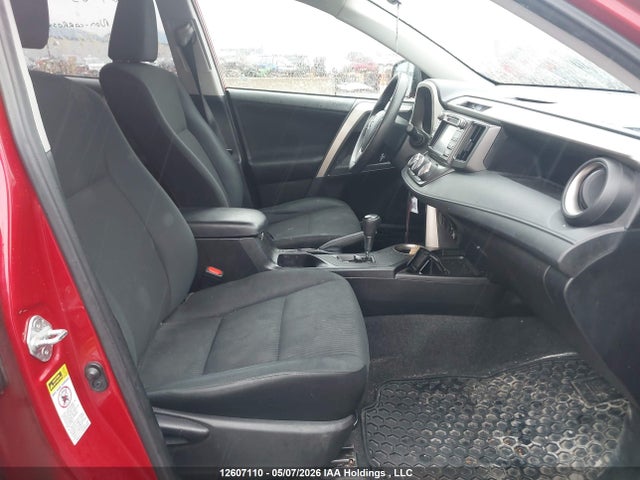 2T3ZFREV7FW205950 Toyota RAV4 LE