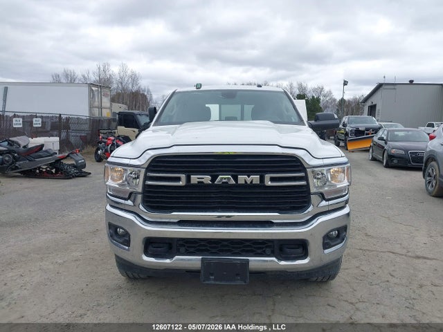 3C63R3HL6LG138135 RAM 3500 Big Horn