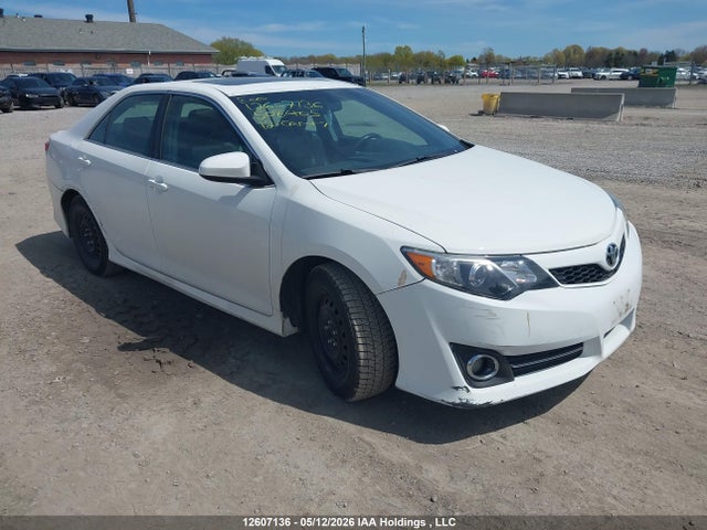 12607136 :رقم المزاد ، 4T1BK1FK8CU508405 vin ، 2012 Toyota Camry Se V6 مزاد بيع