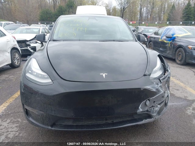 2022 Tesla Model Y მანქანა იყიდება აუქციონზე, vin: 7SAYGDEE2NF464994, აუქციონის ნომერი: 12607147