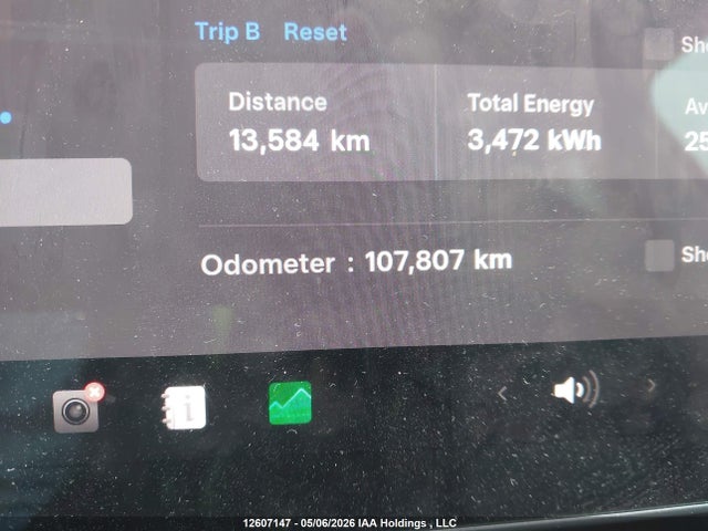 2022 Tesla Model Y მანქანა იყიდება აუქციონზე, vin: 7SAYGDEE2NF464994, აუქციონის ნომერი: 12607147