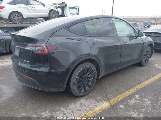 2022 Tesla Model Y მანქანა იყიდება აუქციონზე, vin: 7SAYGDEE2NF464994, აუქციონის ნომერი: 12607147