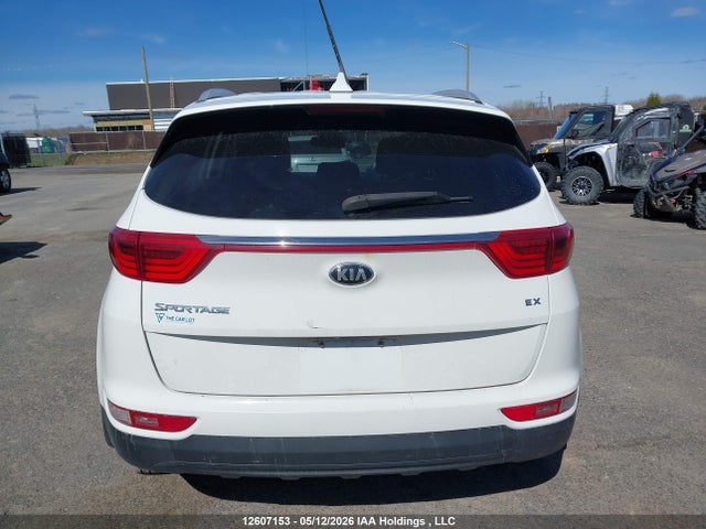 12607153 :رقم المزاد ، KNDPNCAC6H7182087 vin ، 2017 Kia Sportage مزاد بيع