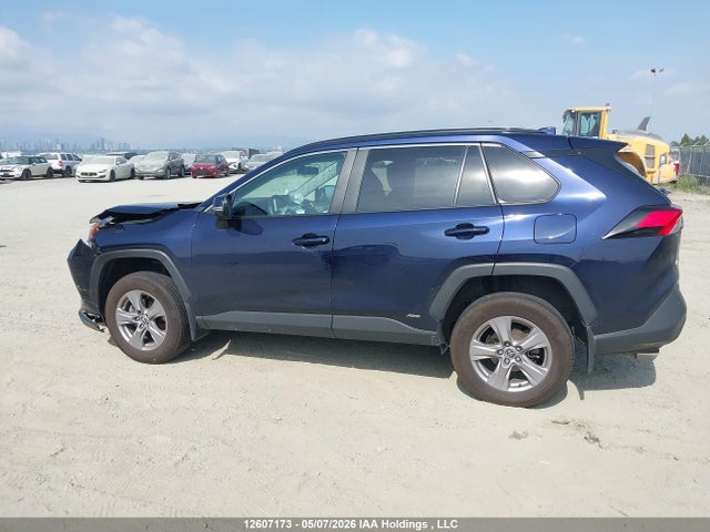 Продажа на аукционе авто 2023 Toyota Rav4 Xle/woodland Edition, vin: 2T3RWRFV9PW151499, номер лота: 12607173
