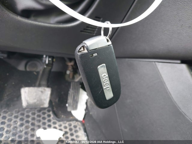 12607182 :رقم المزاد ، 1C4PJMBX2MD205668 vin ، 2021 Jeep Cherokee مزاد بيع