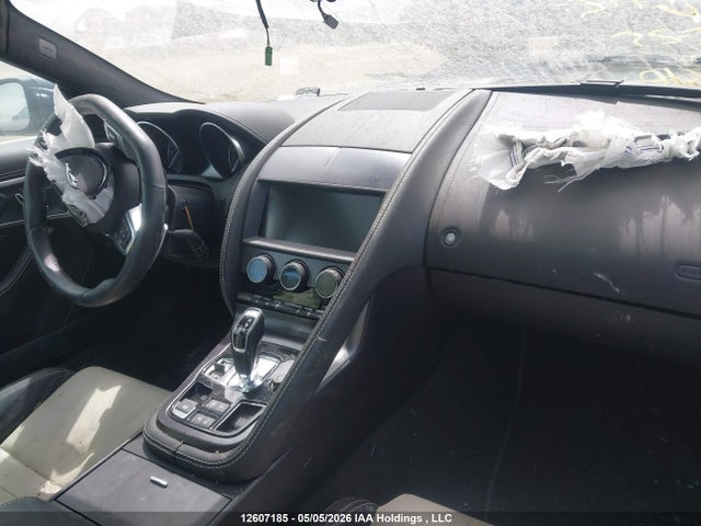 Jaguar F-TYPE R 2019 SAJD51EE2KCK57712 Image 8