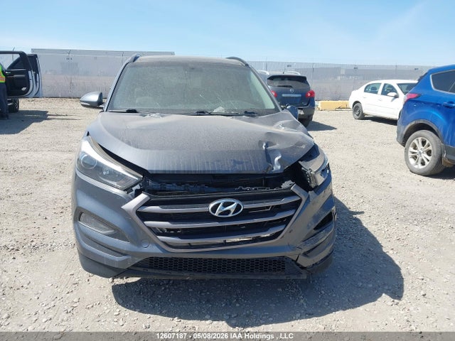 2016 Hyundai Tucson მანქანა იყიდება აუქციონზე, vin: KM8J3CA45GU165927, აუქციონის ნომერი: 12607187