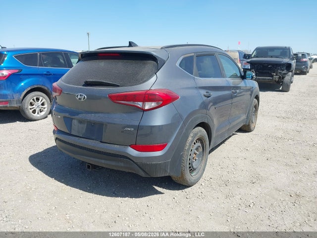 2016 Hyundai Tucson მანქანა იყიდება აუქციონზე, vin: KM8J3CA45GU165927, აუქციონის ნომერი: 12607187