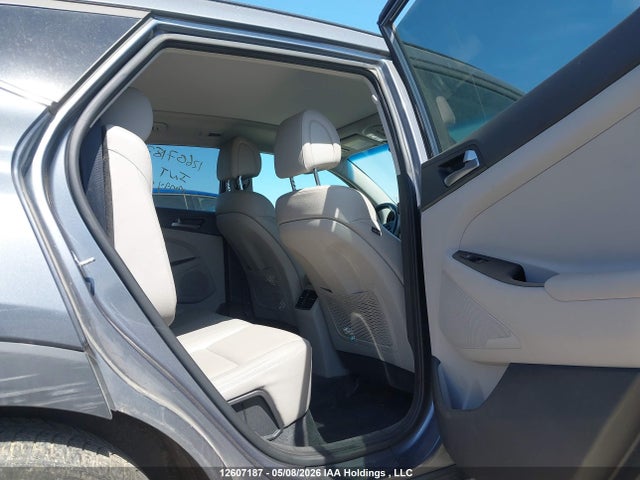 2016 Hyundai Tucson მანქანა იყიდება აუქციონზე, vin: KM8J3CA45GU165927, აუქციონის ნომერი: 12607187