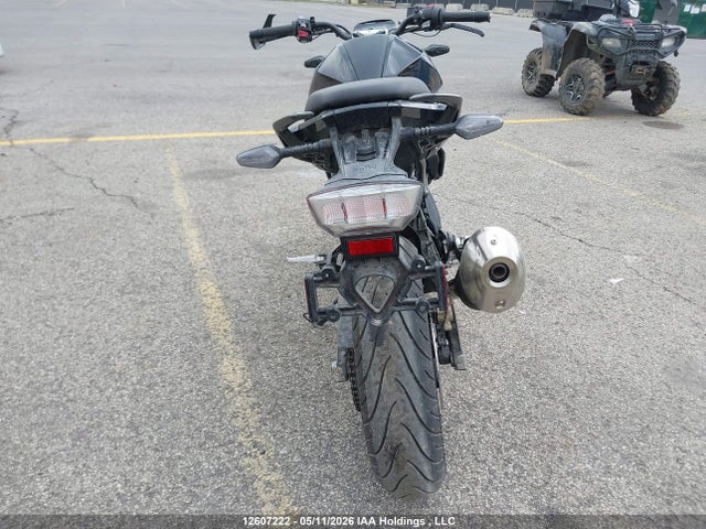 12607222 :رقم المزاد ، WB30G4306NRA29317 vin ، 2022 Bmw G310 R مزاد بيع